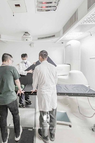 臺大醫院 放射科 治療床墊
