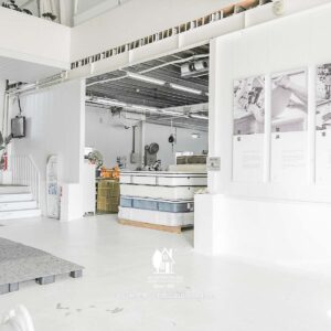 滿庭芳工廠 白色牆 乾淨的床 40年之路