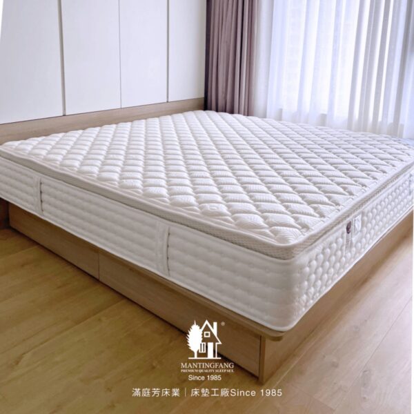 熱到睡不著?「冰湖」涼感床墊降溫 5°C,讓你一夜好眠不流汗! 1 536359140 1195490019287099 7769489976535938042 n 熱到睡不著?「冰湖」涼感床墊降溫 5°C,讓你一夜好眠不流汗!