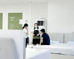 Home 4 老公愛硬床、老婆愛軟床?別擔心,不用分房睡